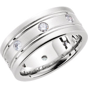 14K White 1-2 CTW Diamond Band Size 7