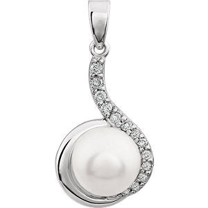 14K White 8-8.5mm Freshwater Pearl & 1-8 CTW Diamond Pendant