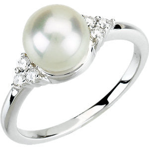 14K White 7-8mm Freshwater Cultured Pearl & 1-8 CTW Diamond Ring