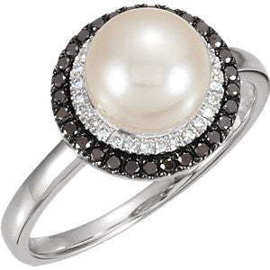 14K White Freshwater Cultured Pearl with 1-4 CTW Black & White Diamond Ring